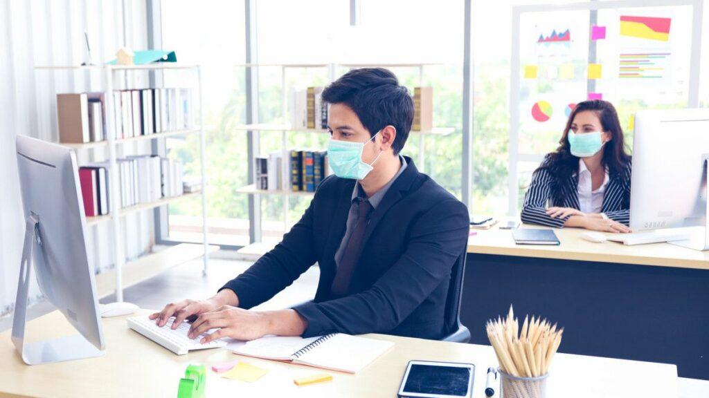 Insan pers bekerja di tengah kondisi pandemi