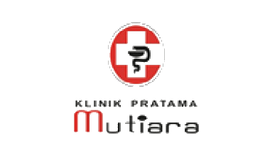 Perawat di Klinik Mutiara